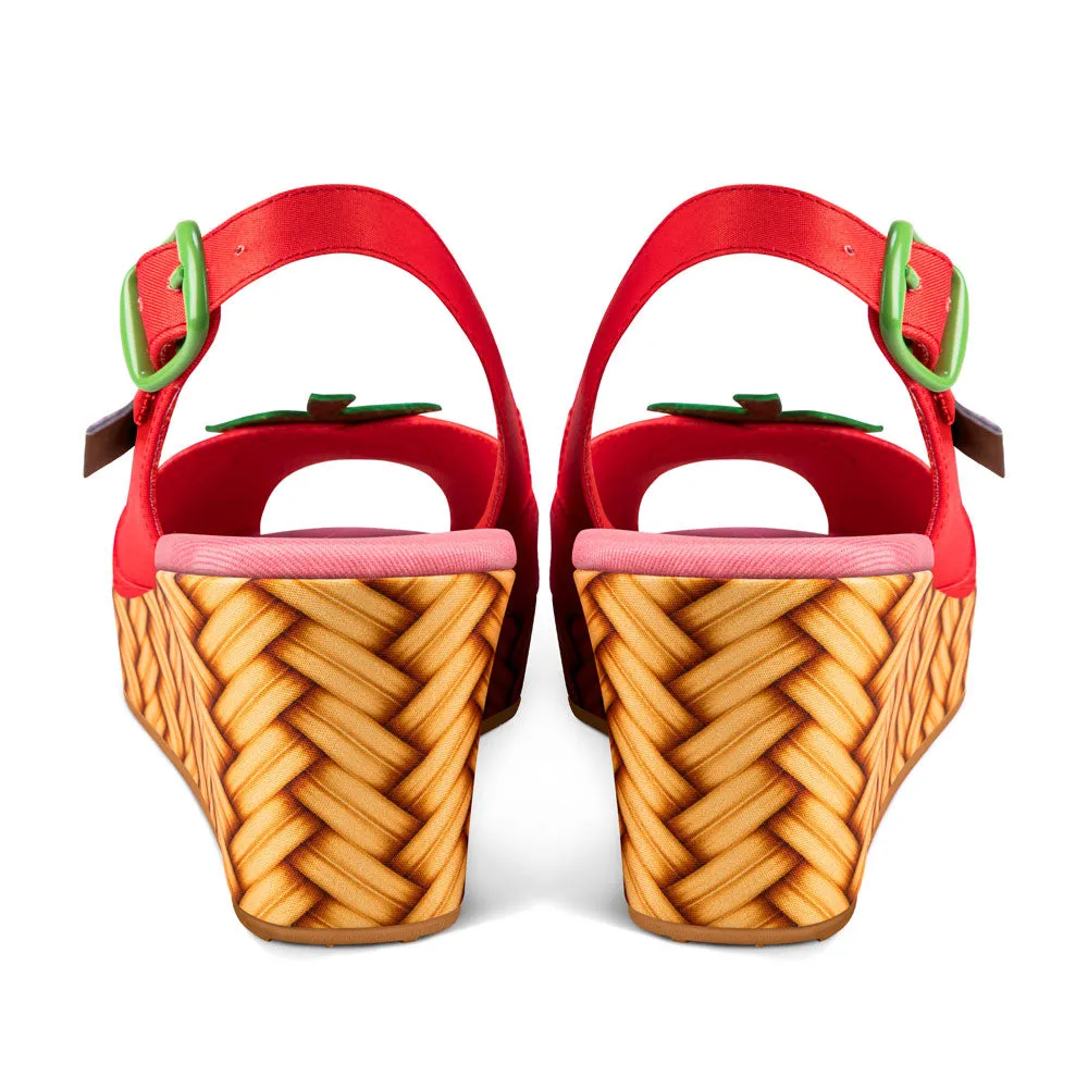 Chocolaticas® Strawbella Women's Sandal