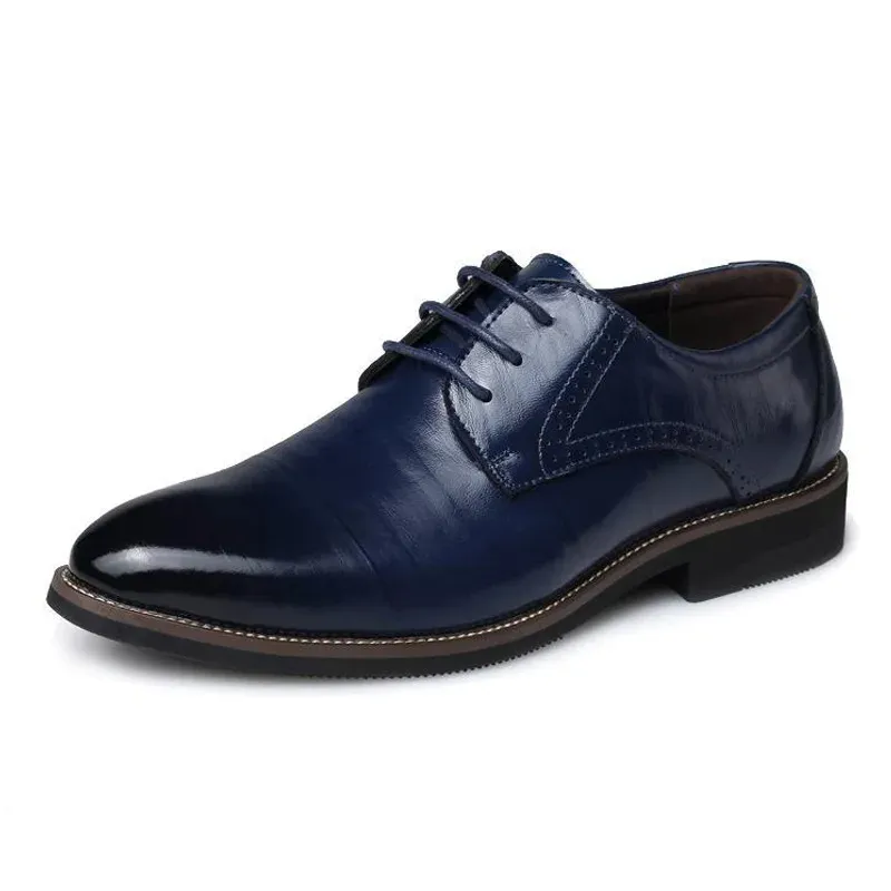 Men's Classic Vegan Leather Oxford Shoes with Lace-Up Closure | Eco-Friendly Materials for All Seasons